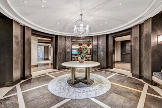 The James River Oaks in Houston, TX - Building Photo - Interior Photo