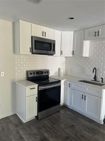 604 S McKinney St in Ennis, TX - Building Photo - Building Photo