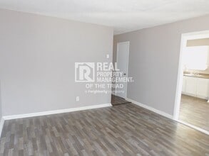 609 Cross St in High Point, NC - Building Photo - Building Photo