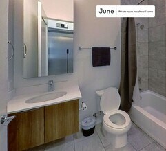 Room in Shared 4 bed/2 bath home in Washington, DC - Building Photo - Building Photo