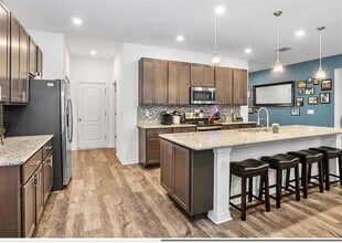 12444 Brick Cobblestone Dr in Riverview, FL - Building Photo - Building Photo