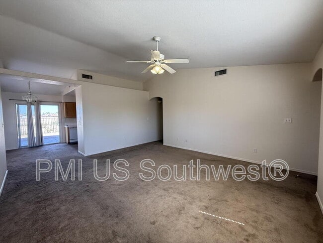 1605 E Rinaldi Way in Fort Mohave, AZ - Building Photo - Building Photo