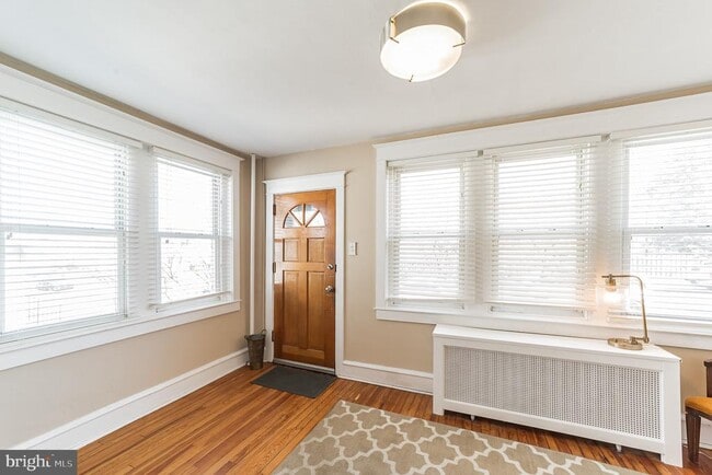 property at 207 W 11th Ave
