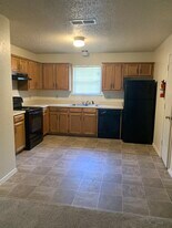 Classic Oaks Apartments in Denton, TX - Building Photo