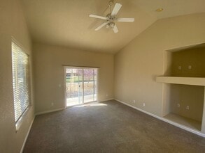 5717 Pumpkin Ridge Dr in Sparks, NV - Building Photo - Building Photo