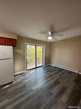 138 Maple St in Winchester, CT - Building Photo - Building Photo