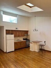 1828 South St, Unit 2 in Philadelphia, PA - Building Photo - Building Photo