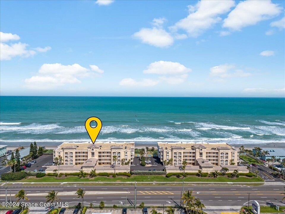 1907 Jimmy Buffett Mem Hwy in Indian Harbour Beach, FL - Building Photo