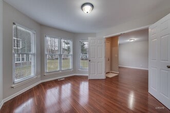 1080 Rockport Dr in Carol Stream, IL - Building Photo - Building Photo