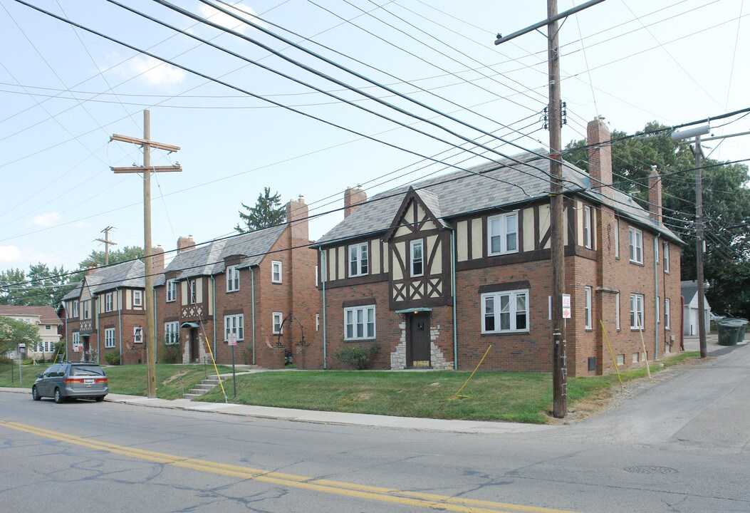 2590-2596 Neil Ave in Columbus, OH - Foto de edificio
