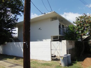 803 Makaleka Ave in Honolulu, HI - Building Photo - Building Photo