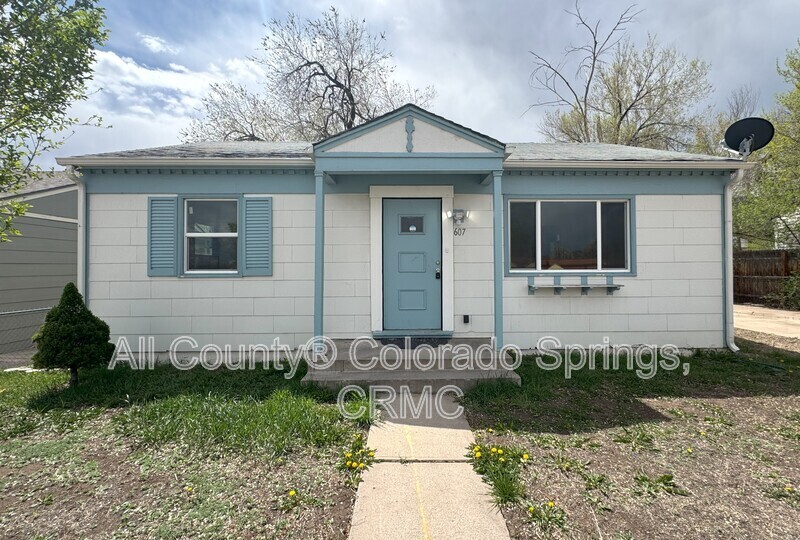 607 Brookshire Ave in Colorado Springs, CO - Building Photo