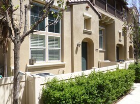 416 W Linden Dr in Orange, CA - Building Photo