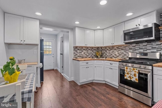 2846 Almond St in Philadelphia, PA - Building Photo - Building Photo