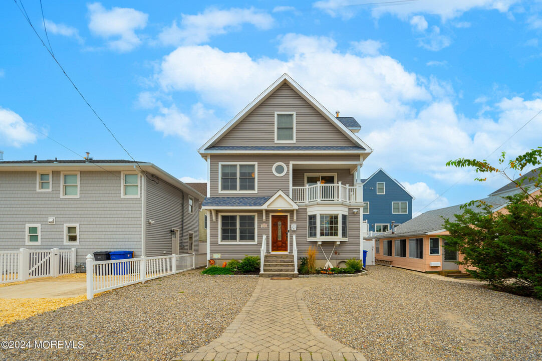 219 3rd Ave in Seaside Heights, NJ - Building Photo