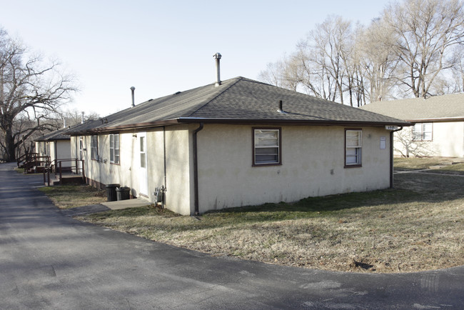 4005 Hartman Cir in Omaha, NE - Building Photo - Building Photo