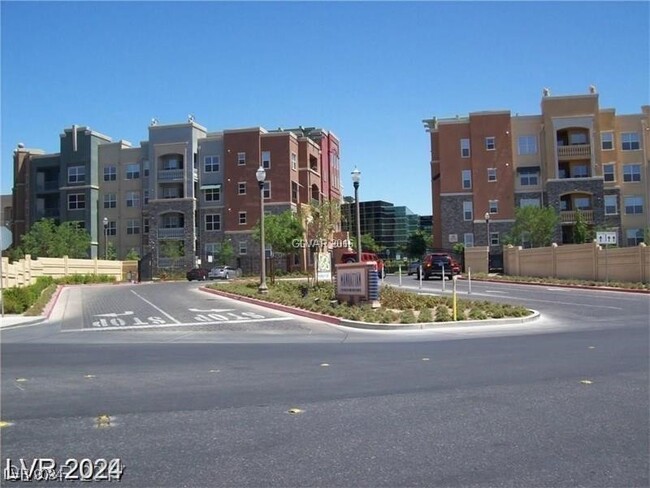 26 E Serene Ave in Las Vegas, NV - Building Photo - Building Photo