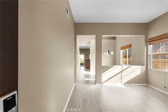 19316 Sidani Ln in Santa Clarita, CA - Building Photo - Building Photo