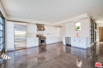 1358 4th St in Santa Monica, CA - Building Photo - Building Photo