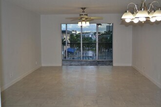 124 Shore Ct, Unit 303 in North Palm Beach, FL - Building Photo - Building Photo