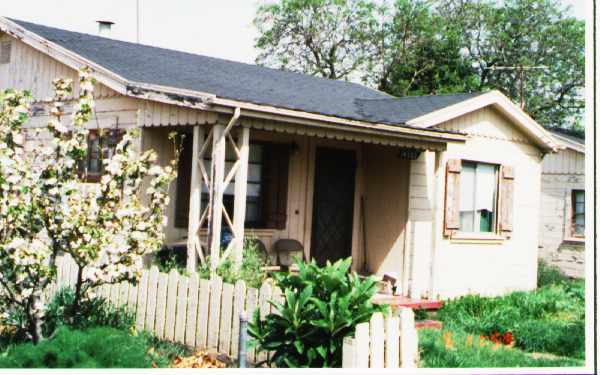 14300-14306 E 14th St in San Leandro, CA - Foto de edificio