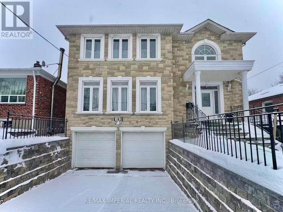 185 Pemberton Ave in Toronto, ON - Building Photo