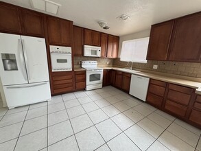 5502 W Catalina Dr in Phoenix, AZ - Building Photo - Building Photo