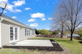 404 Quartz Dr in Durham, NC - Building Photo - Building Photo