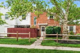 1340 Baja Ln in Columbus, OH - Building Photo - Building Photo