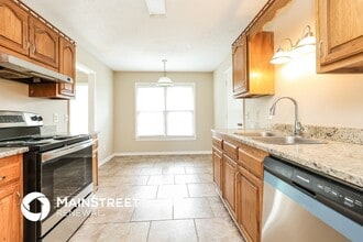 305 Short Ct in Smyrna, TN - Foto de edificio - Building Photo