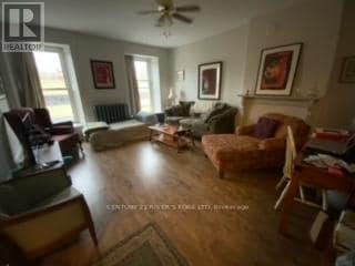 property at 33-33 King St W