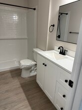 Devonshire Village in Woodhaven, MI - Building Photo - Building Photo