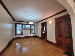 429 W Cedar St in Chippewa Falls, WI - Building Photo - Building Photo