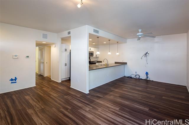 520 Kunehi St in Kapolei, HI - Building Photo - Building Photo