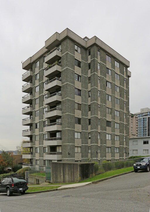 Fraser House in New Westminster, BC - Building Photo