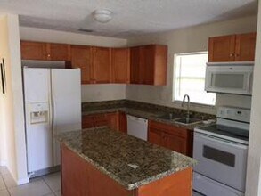 2850 NW 3rd St in Pompano Beach, FL - Building Photo - Building Photo