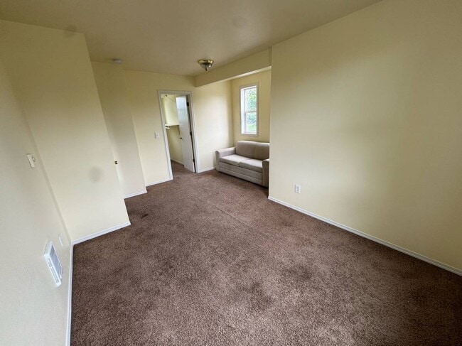 property at 2103 Broadway St NE
