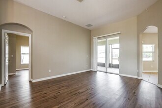 2730 Star Grass Cir in Kissimmee, FL - Foto de edificio - Building Photo