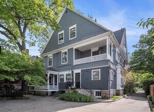 441 Madison Ave SE in Grand Rapids, MI - Building Photo - Building Photo