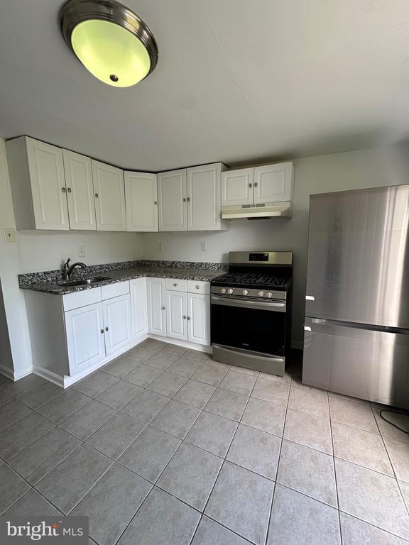 3441 W Westmoreland St in Philadelphia, PA - Building Photo - Building Photo