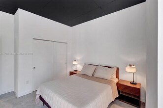 151 SE 1st St, Unit 1511 in Miami, FL - Foto de edificio - Building Photo