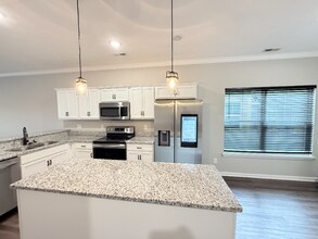 3921 Bird Song Way in Jeffersonville, IN - Building Photo - Building Photo