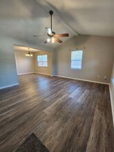 1073 Cassidy Ln in Hinesville, GA - Building Photo - Building Photo