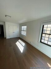 1200 Massachusetts Ave, Unit 317 in Cambridge, MA - Building Photo - Building Photo