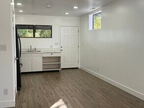 5366 S Jordan Canal Rd in Salt Lake City, UT - Building Photo - Building Photo