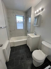 676 Park Ave in East Orange, NJ - Foto de edificio - Building Photo