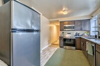 656 Portland St - 6