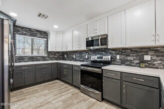724 E Roberts Ave in Buckeye, AZ - Building Photo - Building Photo