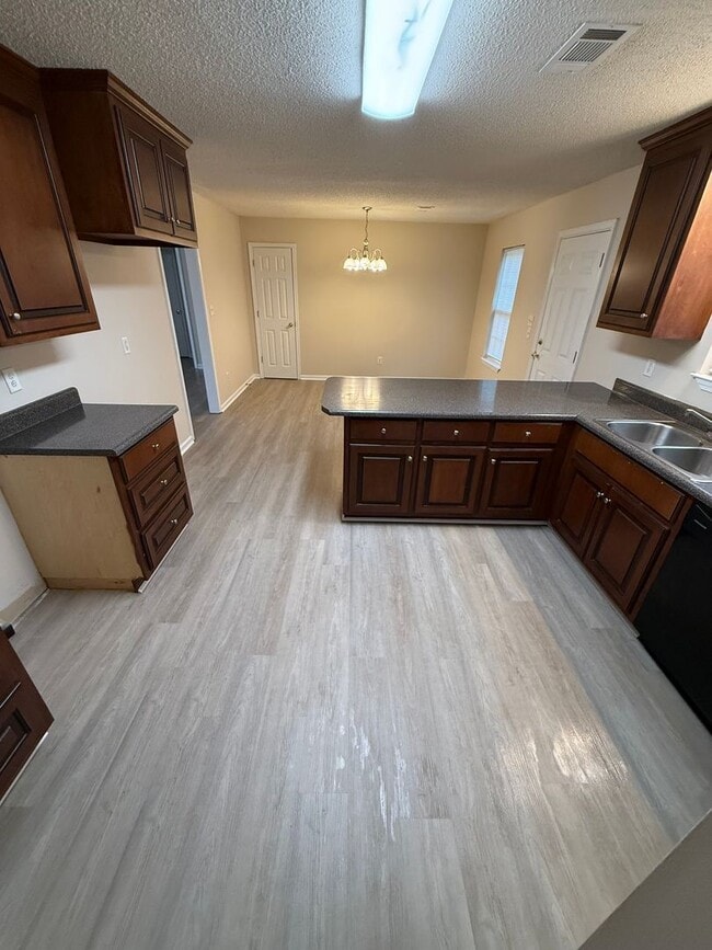 1460 Georgia Ave SE in Dawson, GA - Building Photo - Building Photo