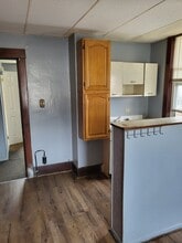 653 Duss Ave, Unit Rear One in Ambridge, PA - Building Photo - Building Photo